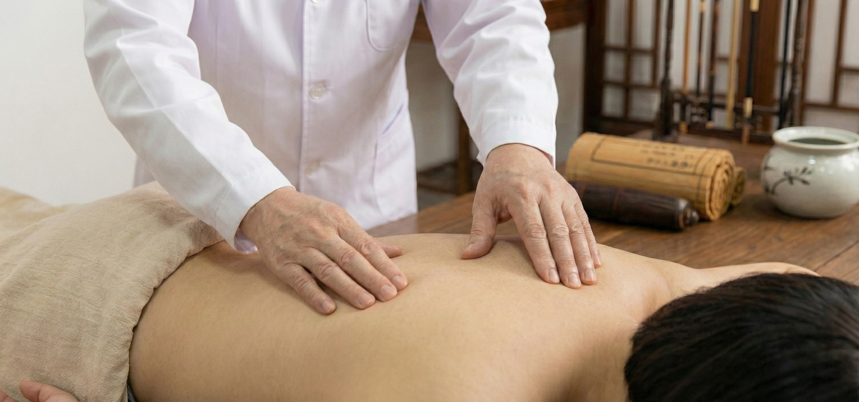 Tuina Massage Therapy - 推拿疗法 at Si Kiong TCM Johor Bahru